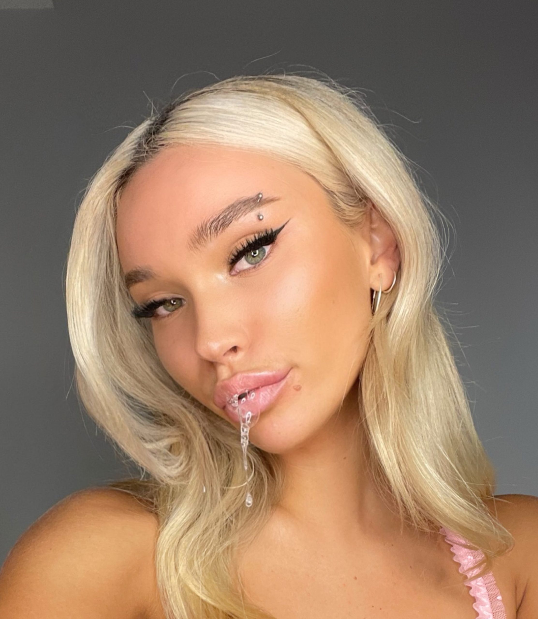 Rara Knupps OnlyFans photo 1