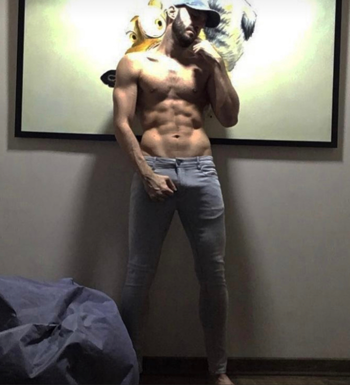 NakedGamer